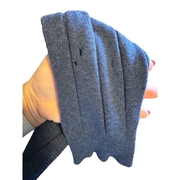 Scrap Cashmere For Crafting/Cutting Blue Moth Holes - Picture 7 of 7